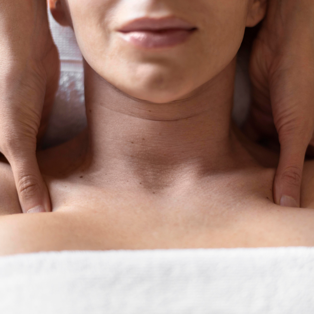 Массаж шейно-воротниковой зоны